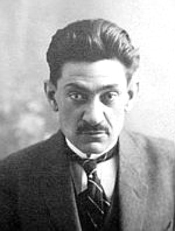 Дмитро Донцов, ідеолог українського націоналізму, доктор юридичних наук, український літературний критик, публіцист, філософ. Дмитро Донцов, ідеолог українського націоналізму, доктор юридичних наук, український літературний критик, публіцист, філософ.