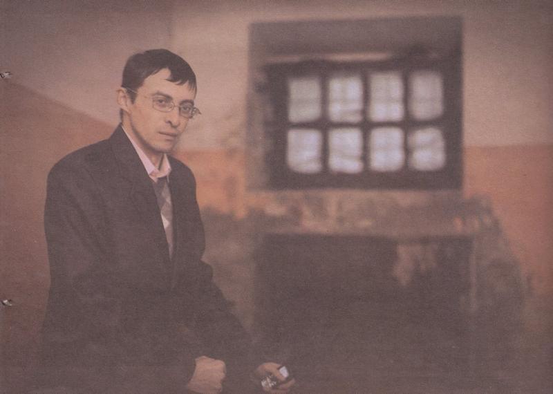 «Я не поїду нікуди за жодних умов. Мені нема чого втікати. Виїзд — це зрада. Самого себе, справи, якою я займаюся».  