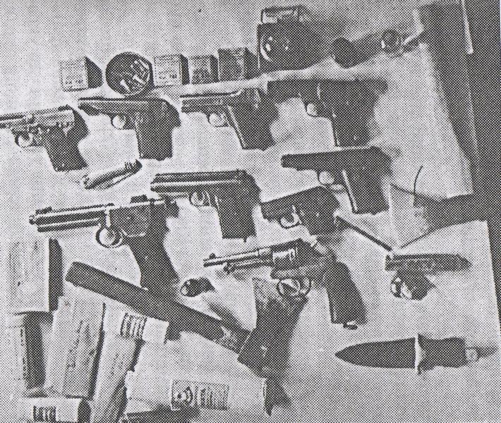 Зброя, вилучена в підпільників ОУН в Надвірнянському районі. 1934 р. 